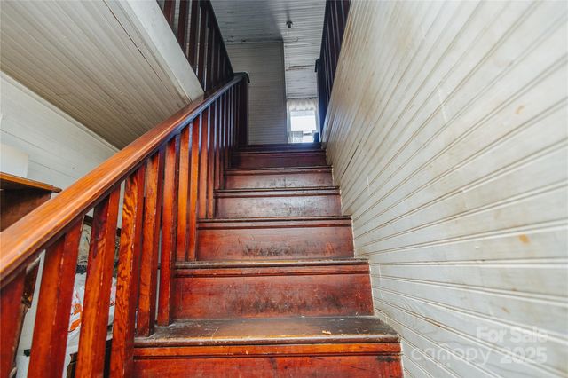 63 Clear Creek Road, Marion, NC 28752