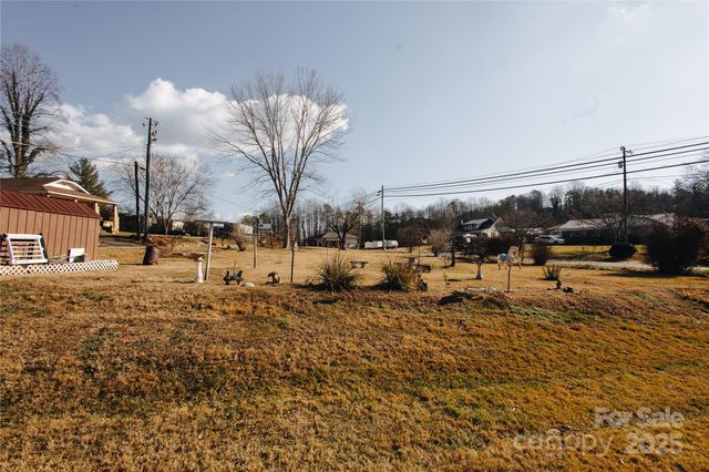 63 Clear Creek Road, Marion, NC 28752