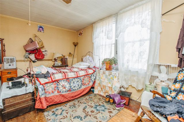 63 Clear Creek Road, Marion, NC 28752