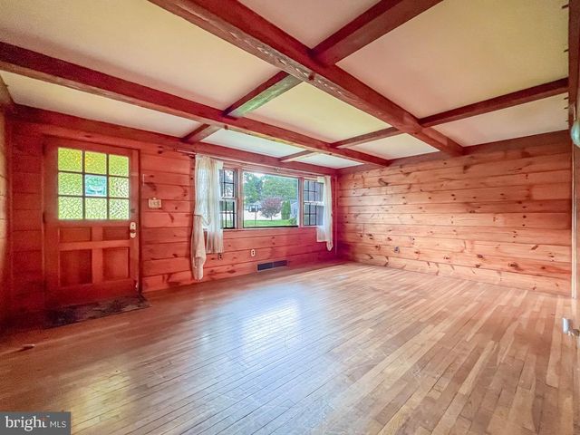 55 FAIRWAY DR, Yardley, PA 19067