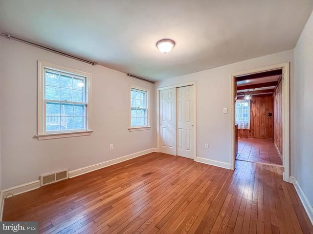 55 FAIRWAY DR, Yardley, PA 19067