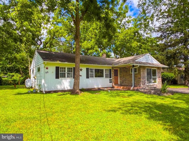 55 FAIRWAY DR, Yardley, PA 19067
