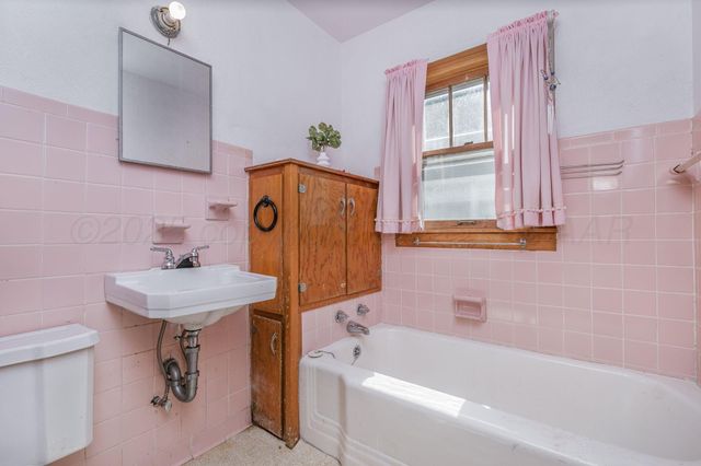 513 S Reynolds, Wheeler, TX 79096