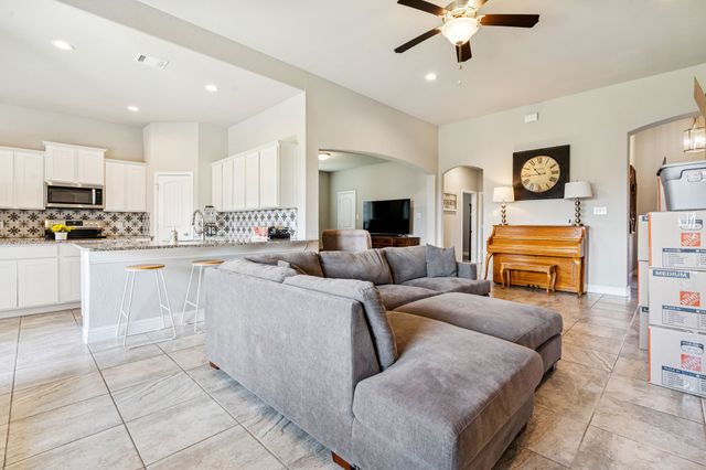 706 Buffalo Creek Drive, Cleburne, TX 76033