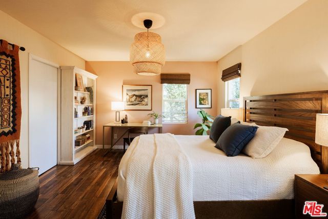 1140 N Evergreen Avenue, Los Angeles, CA 90033