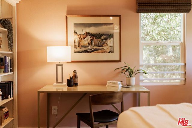 1140 N Evergreen Avenue, Los Angeles, CA 90033