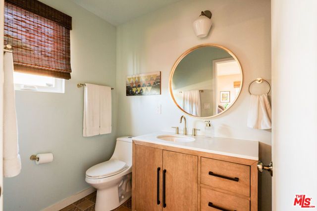 1140 N Evergreen Avenue, Los Angeles, CA 90033