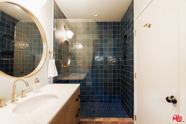 1140 N Evergreen Avenue, Los Angeles, CA 90033