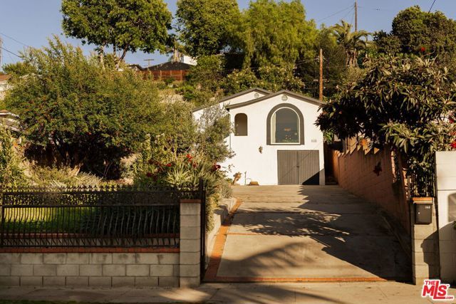 1140 N Evergreen Avenue, Los Angeles, CA 90033