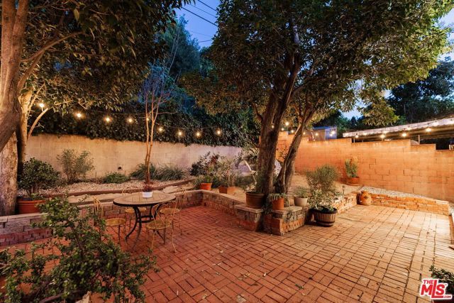 1140 N Evergreen Avenue, Los Angeles, CA 90033