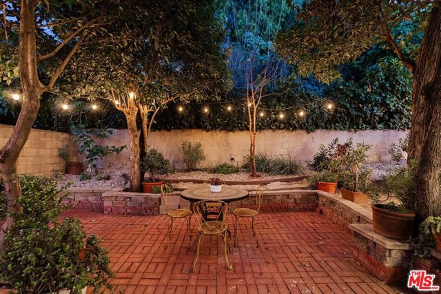 1140 N Evergreen Avenue, Los Angeles, CA 90033