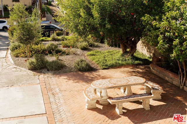 1140 N Evergreen Avenue, Los Angeles, CA 90033