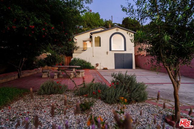 1140 N Evergreen Avenue, Los Angeles, CA 90033