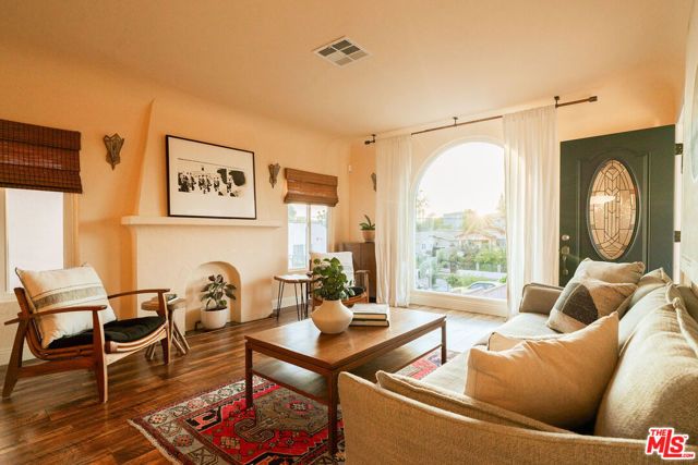 1140 N Evergreen Avenue, Los Angeles, CA 90033