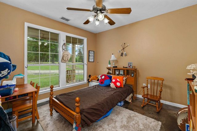 8550 New Hope Rd, Gilmer, TX 75645