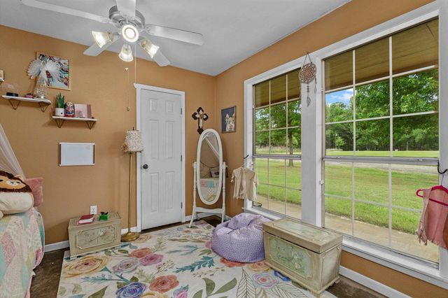 8550 New Hope Rd, Gilmer, TX 75645