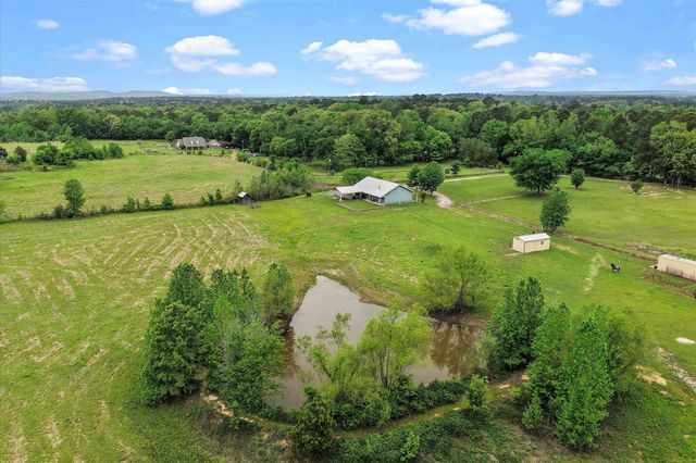 8550 New Hope Rd, Gilmer, TX 75645