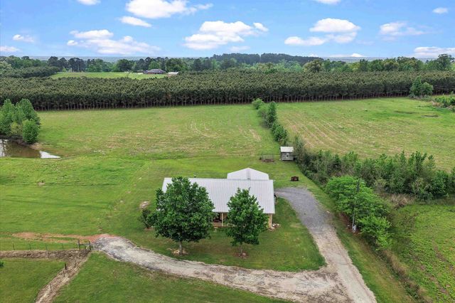 8550 New Hope Rd, Gilmer, TX 75645