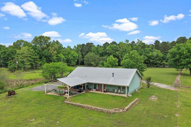 8550 New Hope Rd, Gilmer, TX 75645