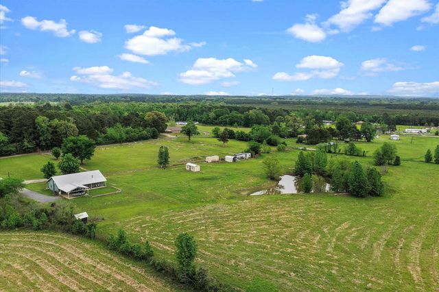 8550 New Hope Rd, Gilmer, TX 75645
