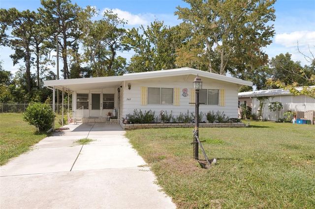 7469 DEARBORN AVENUE, Brooksville, FL 34613