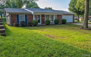 4852 Danebury Drive, St Louis, MO 63128