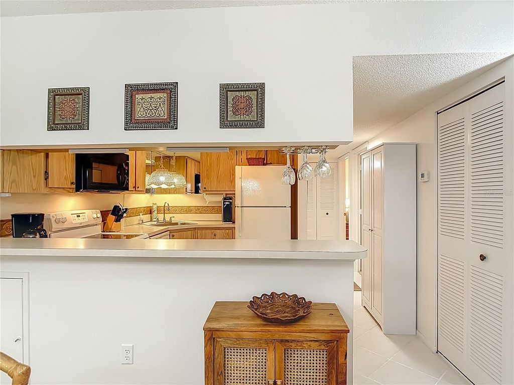 Image 15 of property listing at 1515 FORREST NELSON BOULEVARD J204, Port Charlotte, FL 33952