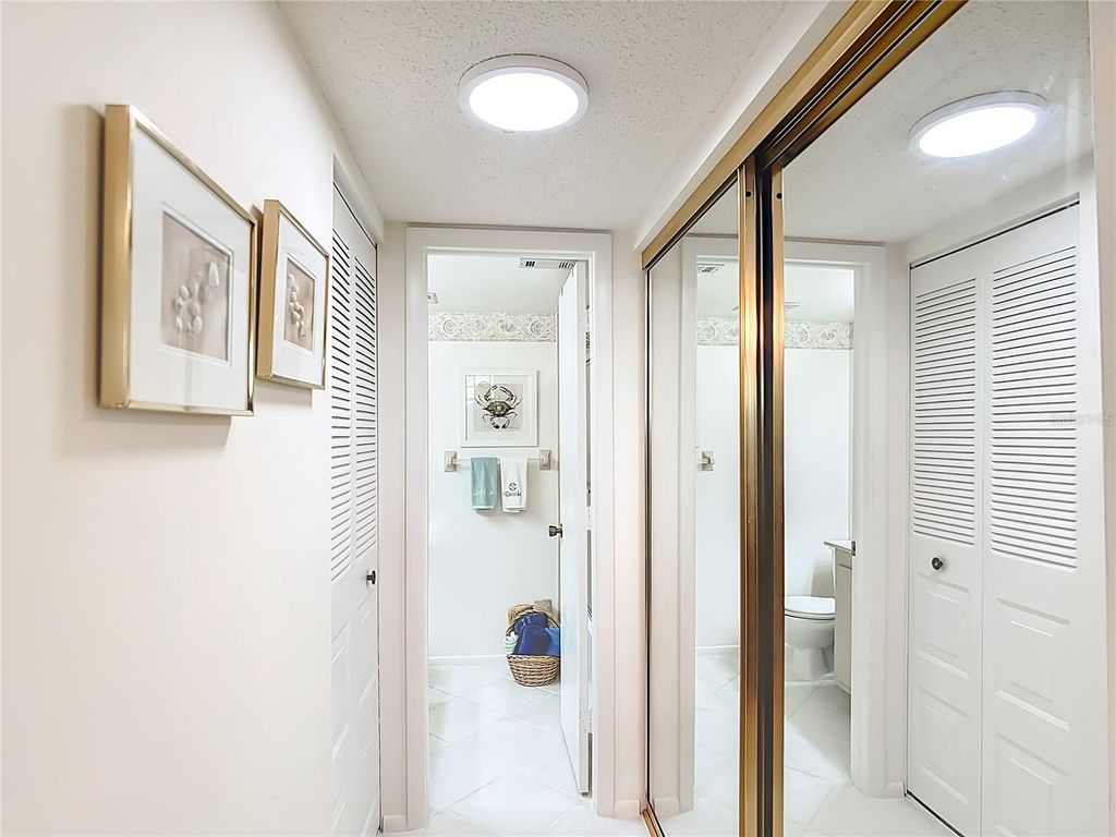 Image 20 of property listing at 1515 FORREST NELSON BOULEVARD J204, Port Charlotte, FL 33952