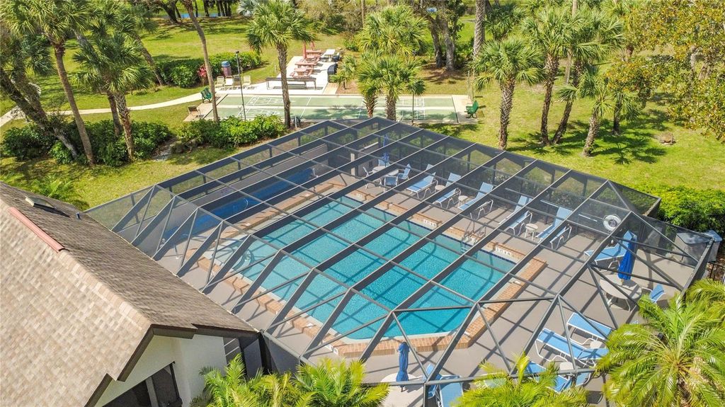 Image 36 of property listing at 1515 FORREST NELSON BOULEVARD J204, Port Charlotte, FL 33952