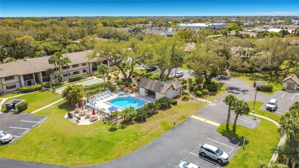 Image 37 of property listing at 1515 FORREST NELSON BOULEVARD J204, Port Charlotte, FL 33952