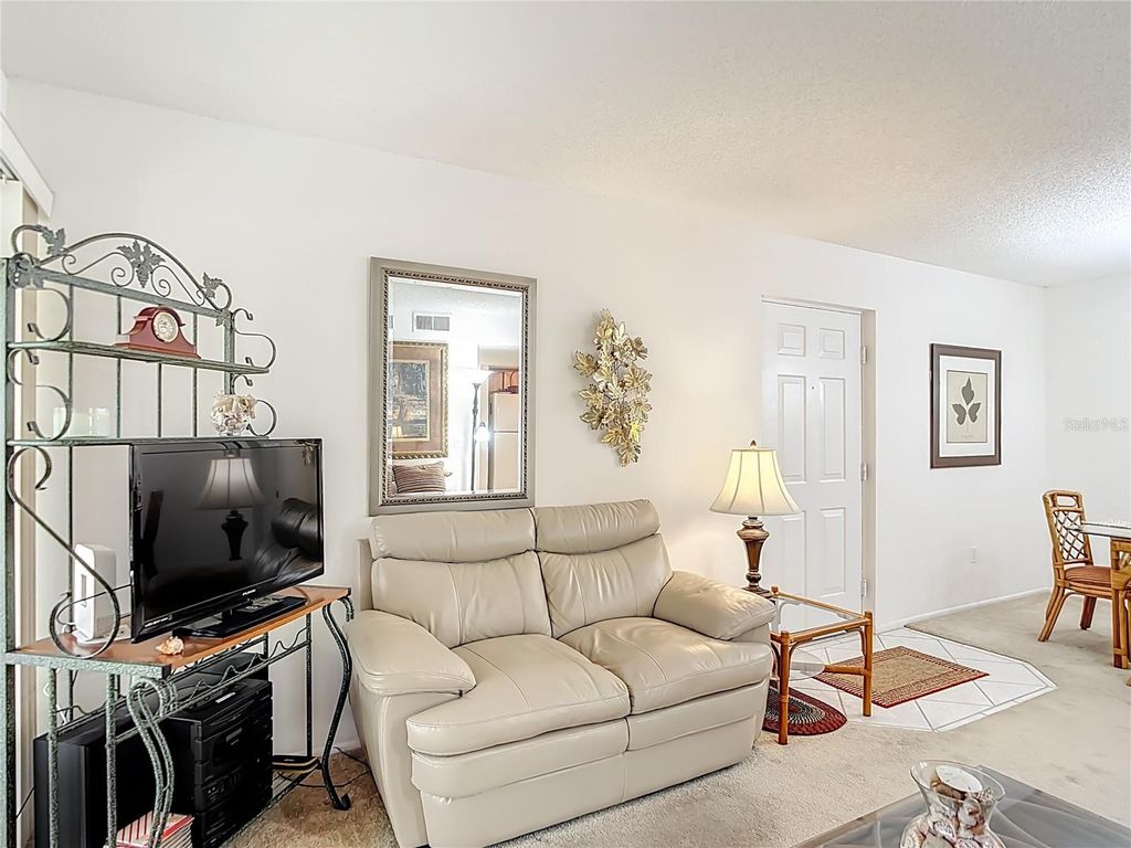 Image 5 of property listing at 1515 FORREST NELSON BOULEVARD J204, Port Charlotte, FL 33952