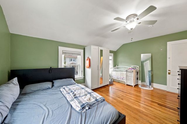 31 Lura St, Lowell, MA 01851