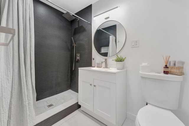 138 S Cypress Road 224, Pompano Beach, FL 33060