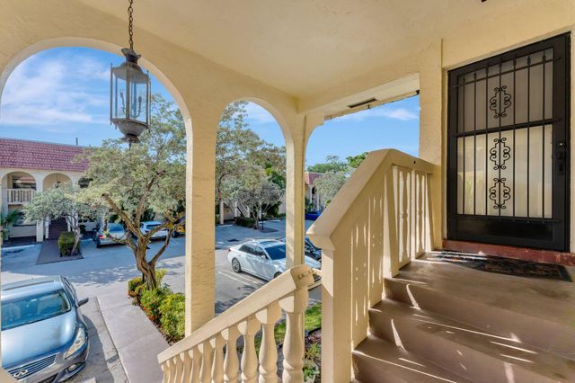 138 S Cypress Road 224, Pompano Beach, FL 33060