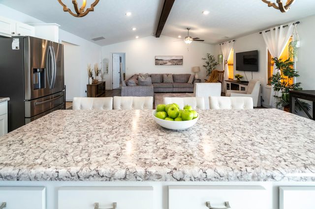 122 Keeneland Drive, Williamstown, KY 41097