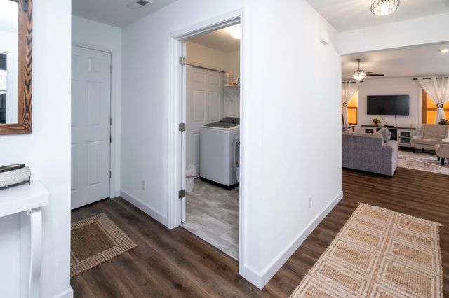 122 Keeneland Drive, Williamstown, KY 41097