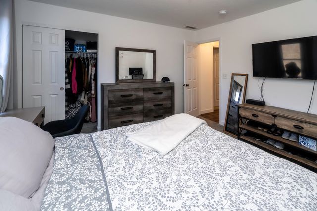 122 Keeneland Drive, Williamstown, KY 41097