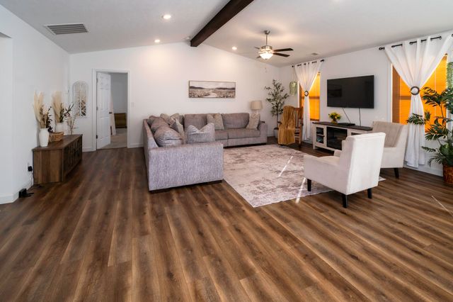 122 Keeneland Drive, Williamstown, KY 41097