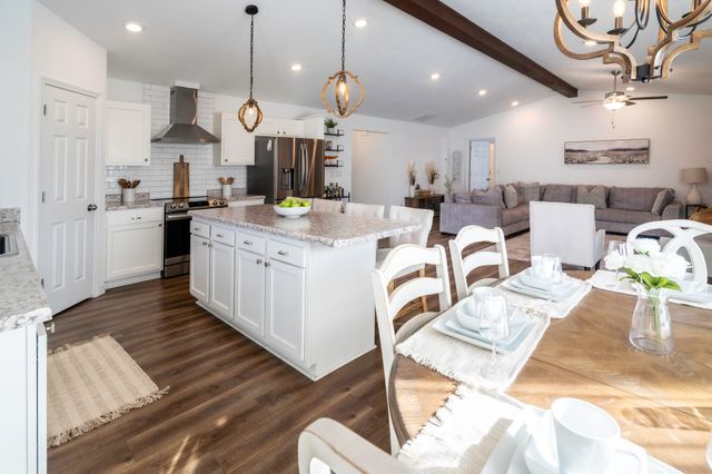 122 Keeneland Drive, Williamstown, KY 41097