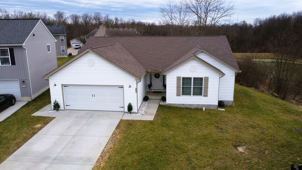 122 Keeneland Drive, Williamstown, KY 41097