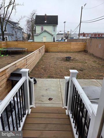 16-18 E WASHINGTON ST, Paulsboro, NJ 08066