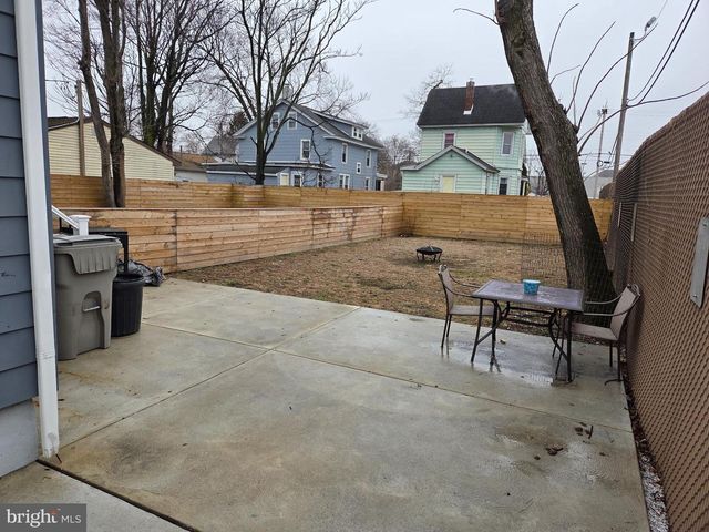 16-18 E WASHINGTON ST, Paulsboro, NJ 08066