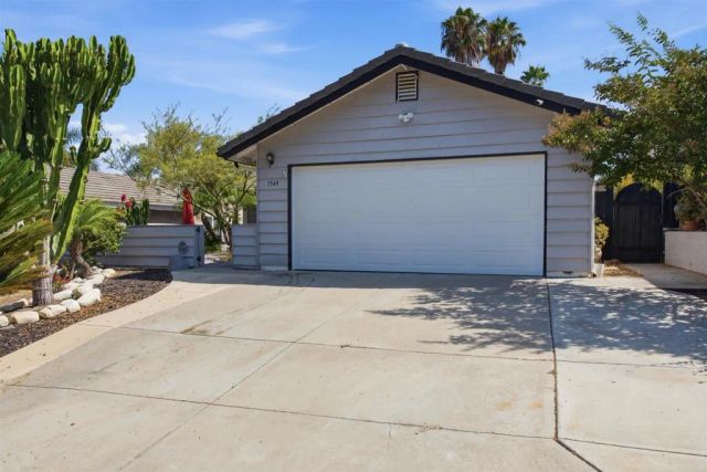 1549 Spring Creek Lane, Oceanside, CA 92057