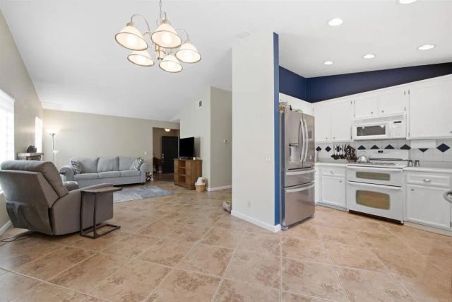 1549 Spring Creek Lane, Oceanside, CA 92057