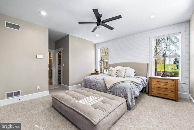 95 SHADY LN, Hanover, PA 17331