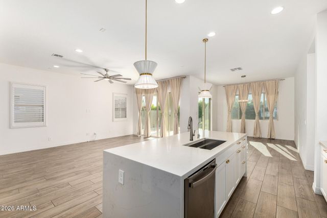 4280 S AMETHYST Drive, Chandler, AZ 85249