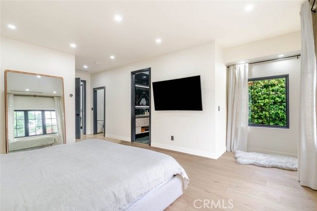 6849 Firmament Avenue, Van Nuys (los Angeles), CA 91406