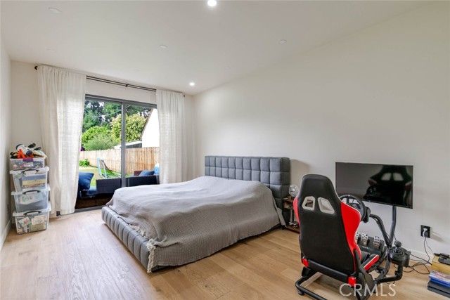 6849 Firmament Avenue, Van Nuys (los Angeles), CA 91406