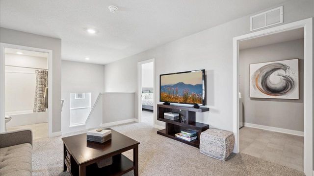 17066 Draper Way, Lakeville, MN 55044