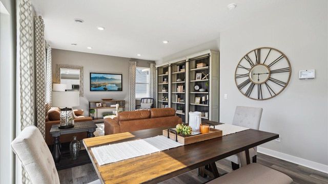 17066 Draper Way, Lakeville, MN 55044